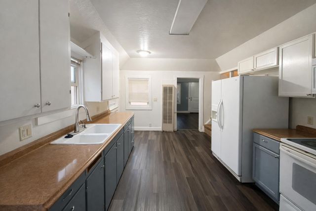 6201 Pony Express Trl, Pollock Pines, CA 95726