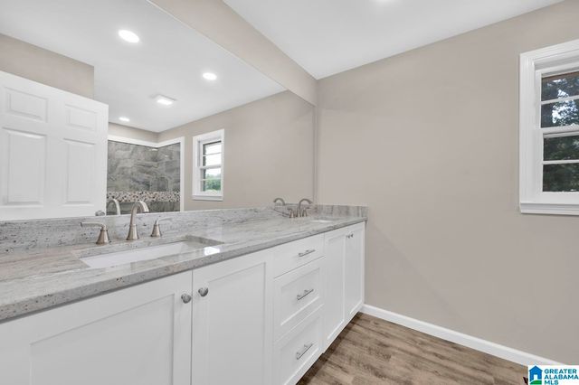 301 W RIDGEWOOD ROAD, Jasper, AL 35504