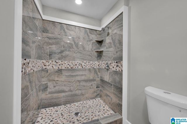 301 W RIDGEWOOD ROAD, Jasper, AL 35504