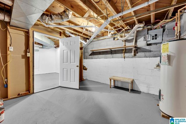 301 W RIDGEWOOD ROAD, Jasper, AL 35504