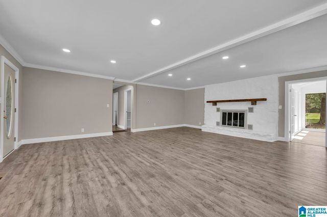 301 W RIDGEWOOD ROAD, Jasper, AL 35504