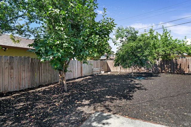 615 Vervais Ave, Vallejo, CA 94591
