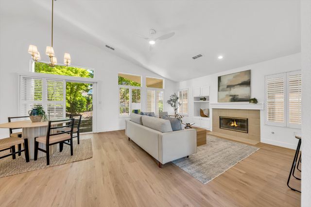 4090 Sylvan Glen Ln, Roseville, CA 95747