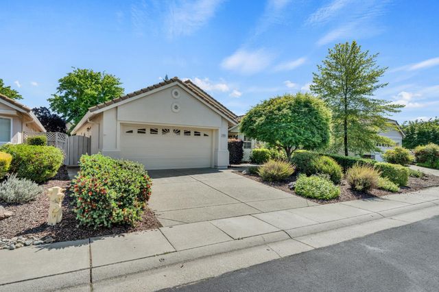 4090 Sylvan Glen Ln, Roseville, CA 95747