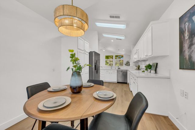 4090 Sylvan Glen Ln, Roseville, CA 95747