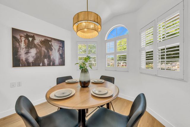 4090 Sylvan Glen Ln, Roseville, CA 95747