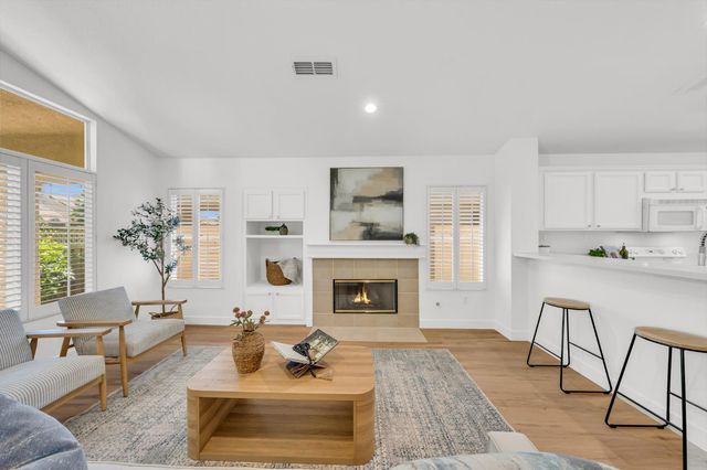 4090 Sylvan Glen Ln, Roseville, CA 95747