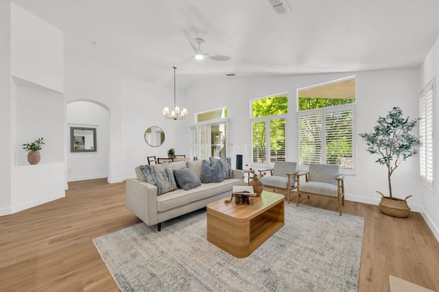 4090 Sylvan Glen Ln, Roseville, CA 95747