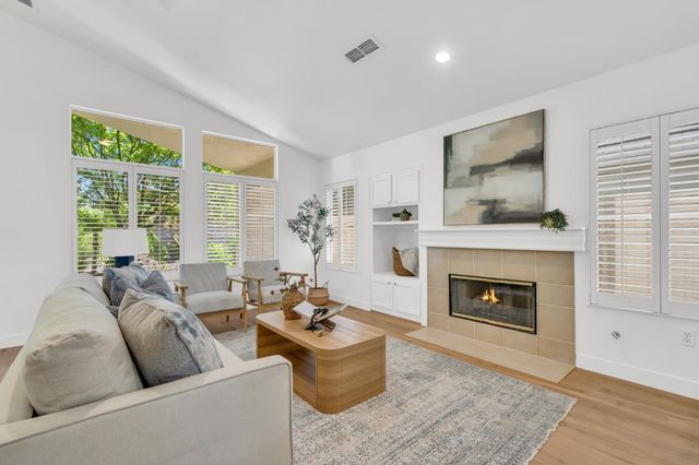 4090 Sylvan Glen Ln, Roseville, CA 95747