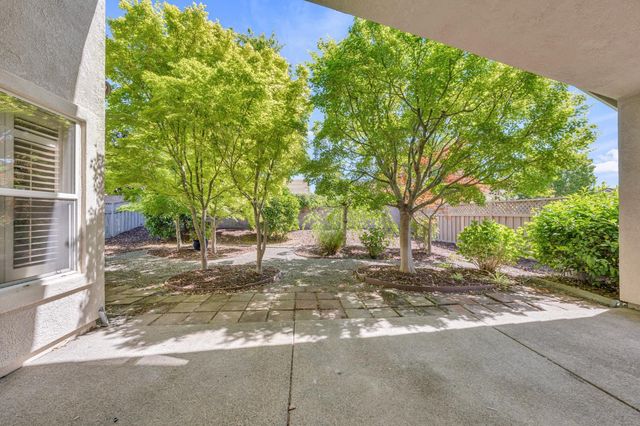 4090 Sylvan Glen Ln, Roseville, CA 95747