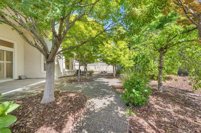 4090 Sylvan Glen Ln, Roseville, CA 95747