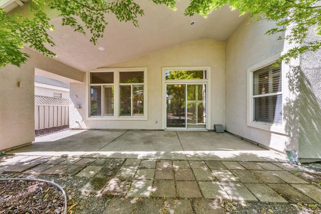 4090 Sylvan Glen Ln, Roseville, CA 95747