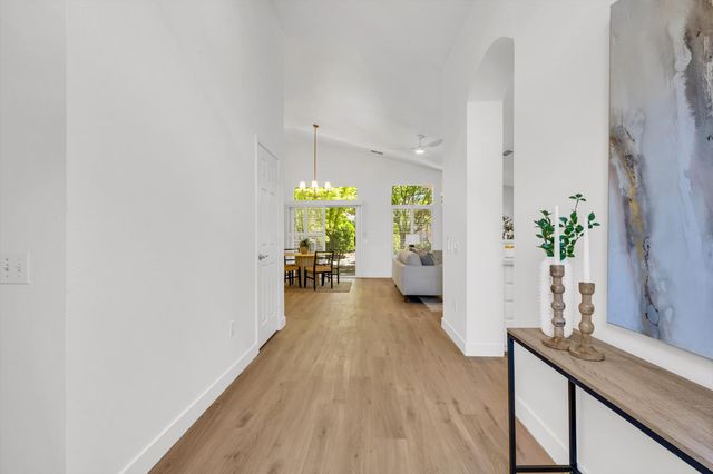 4090 Sylvan Glen Ln, Roseville, CA 95747