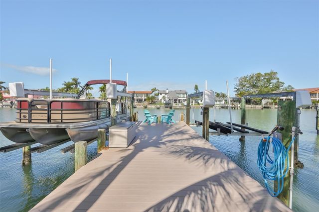 538 LILLIAN DRIVE, Madeira Beach, FL 33708