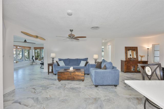 538 LILLIAN DRIVE, Madeira Beach, FL 33708