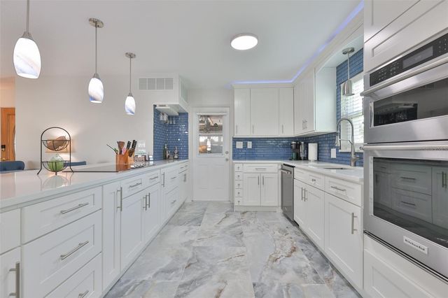 538 LILLIAN DRIVE, Madeira Beach, FL 33708