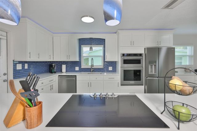 538 LILLIAN DRIVE, Madeira Beach, FL 33708