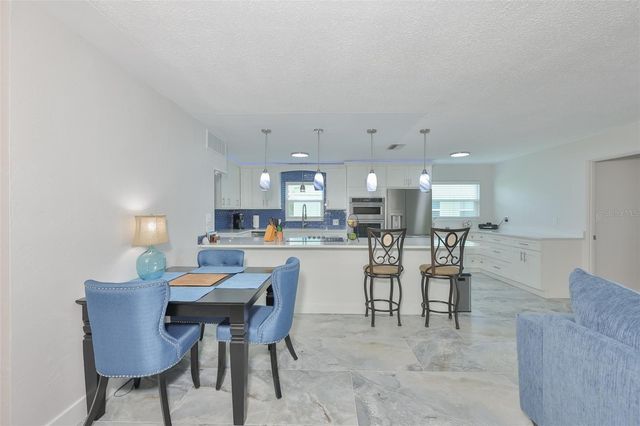 538 LILLIAN DRIVE, Madeira Beach, FL 33708