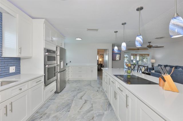 538 LILLIAN DRIVE, Madeira Beach, FL 33708