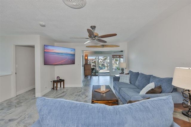 538 LILLIAN DRIVE, Madeira Beach, FL 33708