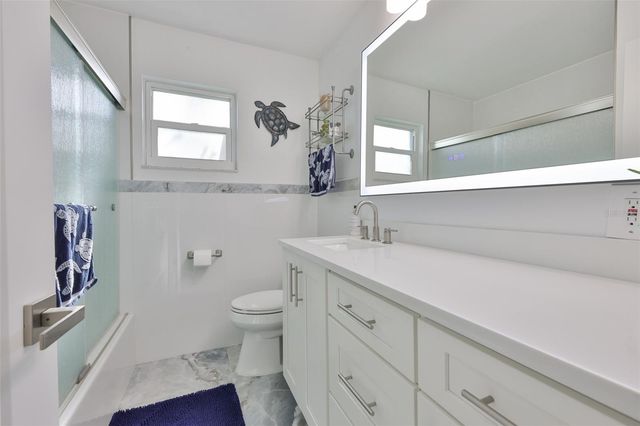 538 LILLIAN DRIVE, Madeira Beach, FL 33708