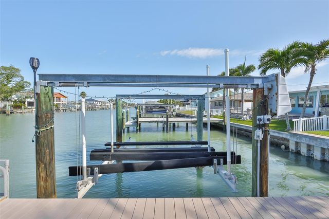 538 LILLIAN DRIVE, Madeira Beach, FL 33708