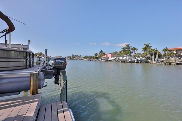 538 LILLIAN DRIVE, Madeira Beach, FL 33708