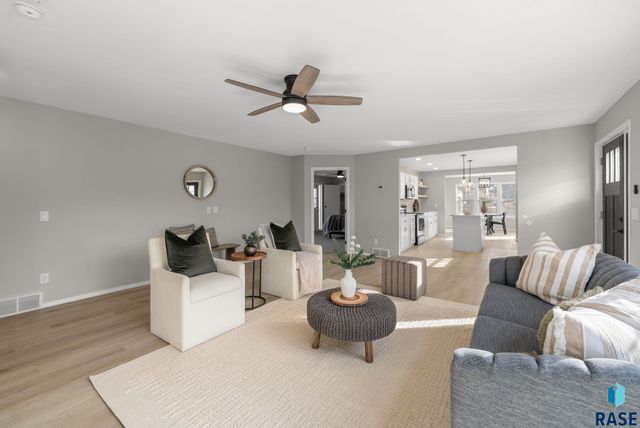 406 N Cherry St Street, Lennox, SD 57039