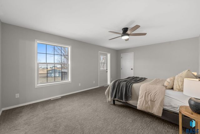 406 N Cherry St Street, Lennox, SD 57039