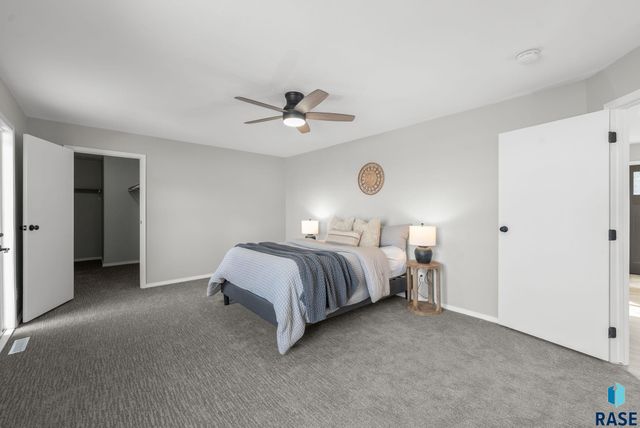 406 N Cherry St Street, Lennox, SD 57039