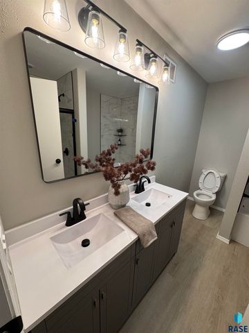 406 N Cherry St Street, Lennox, SD 57039