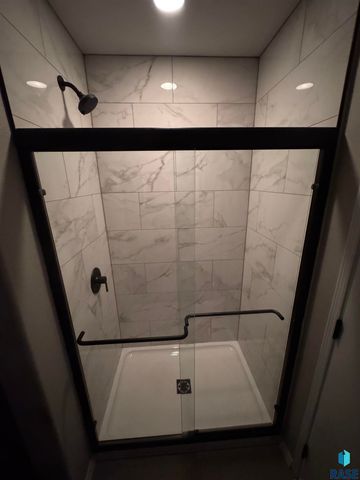 406 N Cherry St Street, Lennox, SD 57039