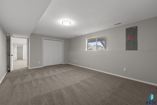 406 N Cherry St Street, Lennox, SD 57039