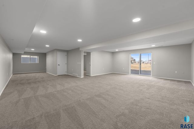 406 N Cherry St Street, Lennox, SD 57039