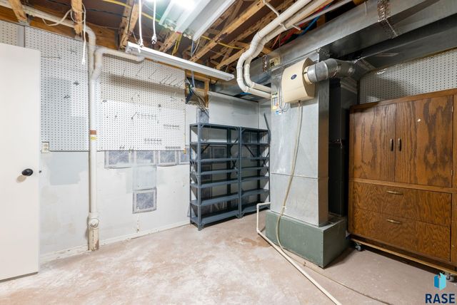 406 N Cherry St Street, Lennox, SD 57039