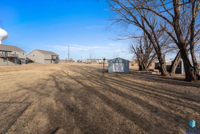 406 N Cherry St Street, Lennox, SD 57039