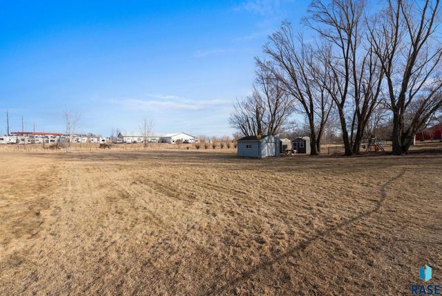 406 N Cherry St Street, Lennox, SD 57039