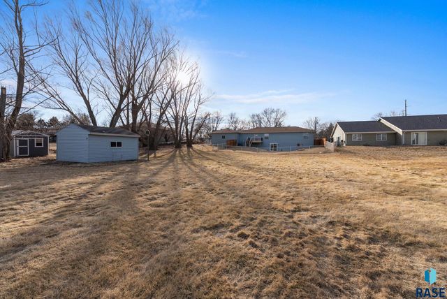 406 N Cherry St Street, Lennox, SD 57039