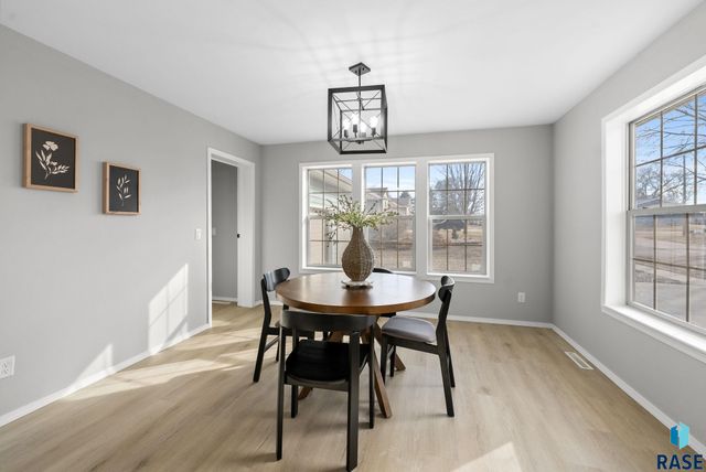 406 N Cherry St Street, Lennox, SD 57039