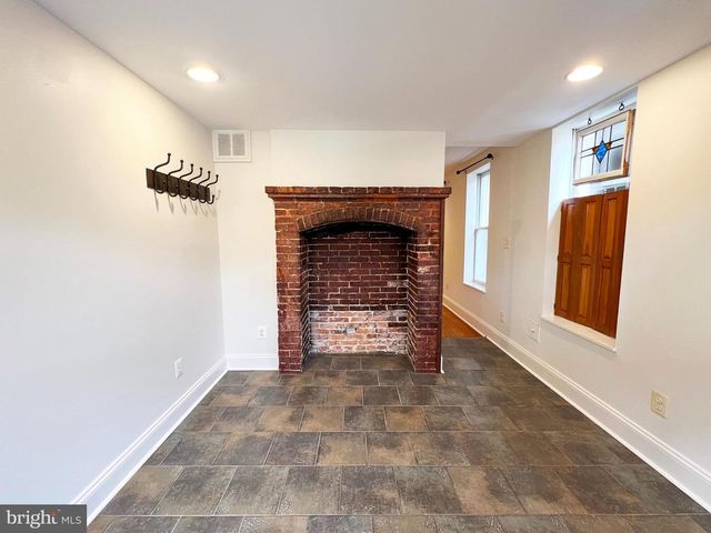 125 WARREN AVE, Baltimore, MD 21230