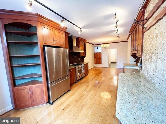 125 WARREN AVE, Baltimore, MD 21230