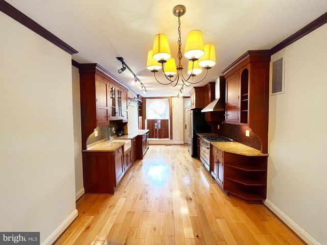 125 WARREN AVE, Baltimore, MD 21230