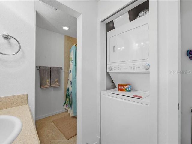 8911 MIDNIGHT PASS ROAD 208, Sarasota, FL 34242