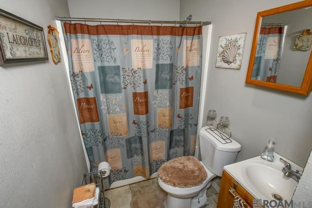 508 Eucalyptus St, Port Allen, LA 70767