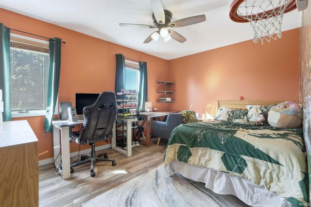 2221 Hunters Cove, Fort Wayne, IN 46804