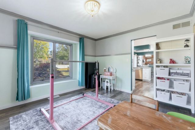 2221 Hunters Cove, Fort Wayne, IN 46804