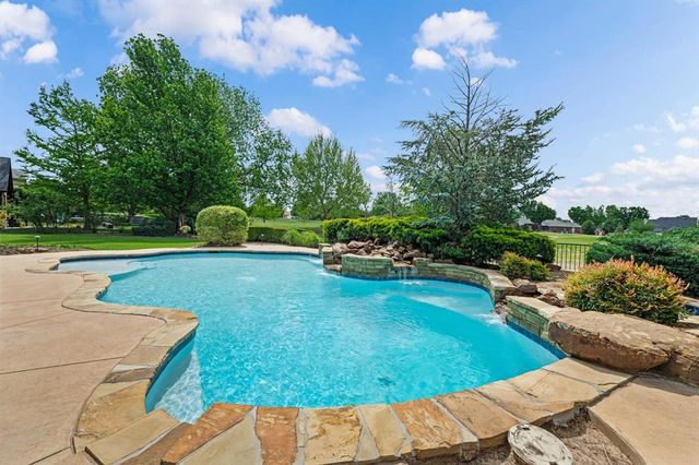 400 Heritage Boulevard, Edmond, OK 73025