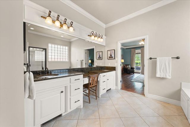 400 Heritage Boulevard, Edmond, OK 73025
