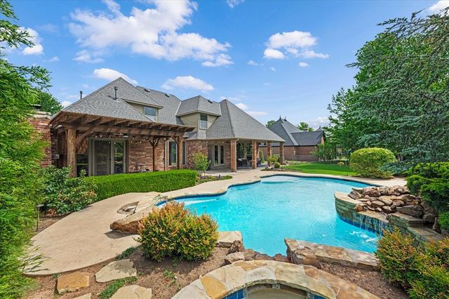 400 Heritage Boulevard, Edmond, OK 73025