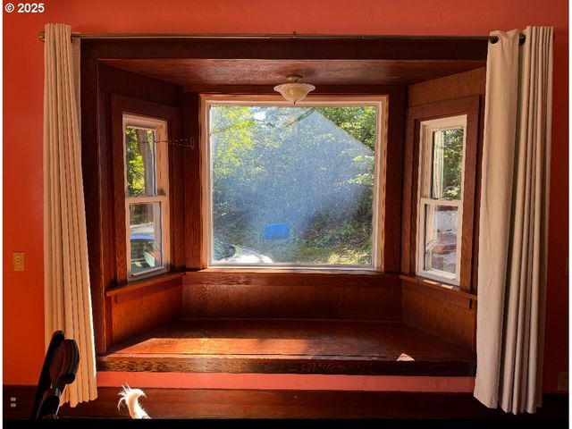 41300 E LARCH MOUNTAIN Rd, Corbett, OR 97019